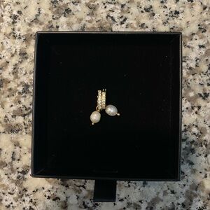 Elegant Gold and Pearl Hoop Earrings